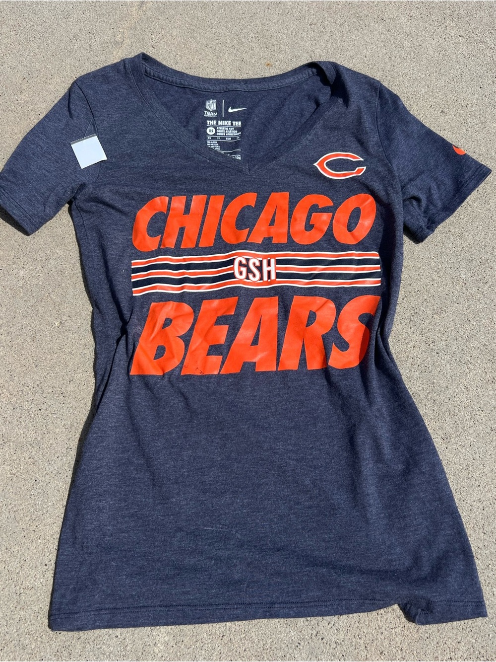 Nike Women’s Chicago Bears Navy & Orange V-Neck Tee